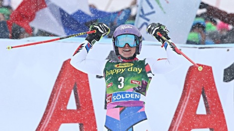 Тесса Ворли выигрывает первую гонку сезона