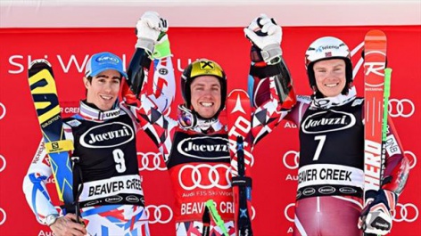 Победа Хиршера в гиганте и 70-й успех Вонн в Кубке мира