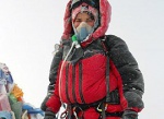 N Caucasus female climber takes 2014 Sochi Games flag to Mount Everest
