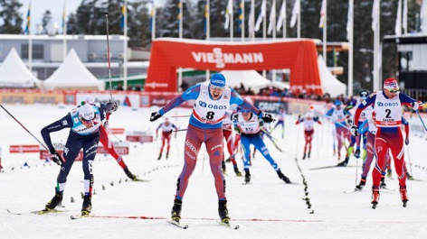 Сергей Устюгов выиграл гонку на 15 км с масс-старта в Фалуне