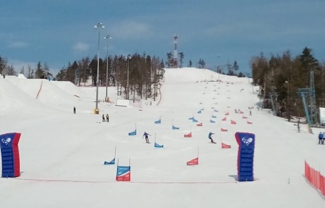 Игорь Слуев и София Надыршина выиграли первый старт Чемпионата России 