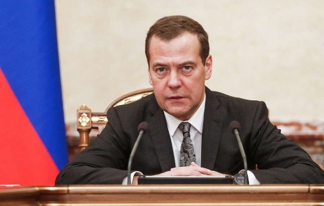 Дмитрий Медведев прилетел на закрытие Универсиады 