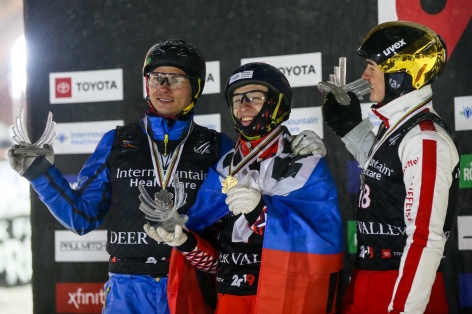 Максим Буров стал чемпионом мира в лыжной акробатике