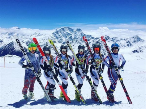 На тренировки в Австрию и Италию отправляются восемь горнолыжниц сборной России