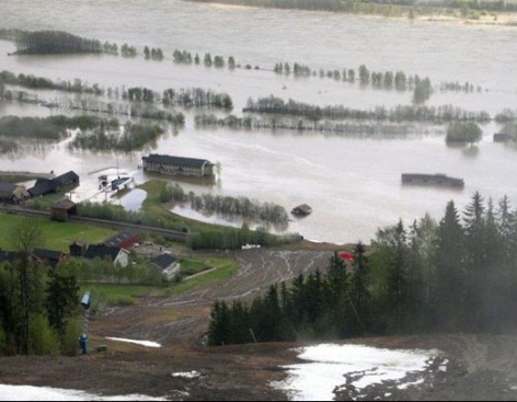 Квитфьель пострадал от наводнения и оползня