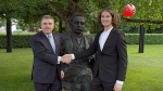 Iouri Podladtchikov unveils statue on Olympic Day