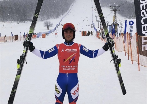 Владислав Новиков выиграл Кубок Азии в слаломе-гиганте