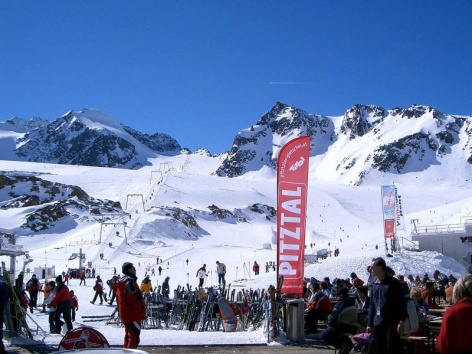 Лукас Эгубар и Белле Брокхофф победили в борд-кроссе на австрийском этапе Кубка Европы