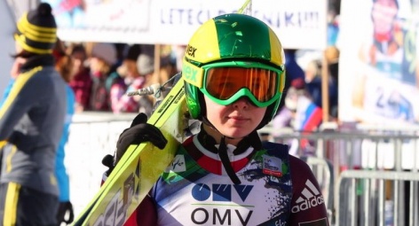 Стефания Надымова и Эрнест Яхин - чемпионы России по лыжному двоеборью