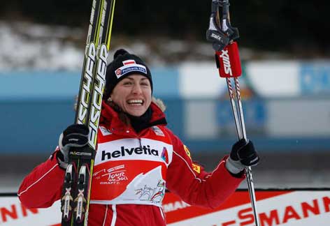 Алексей Полтаранин и Юстина Ковальчик победили в лыжном спринте на этапе Кубка мира