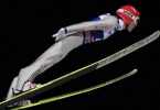 Рихард Фрайтаг и Сара Таканаси победили на этапах Кубка мира по прыжкам на лыжах