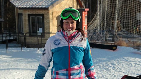 Soboleva takes another one while Lee steps up his game