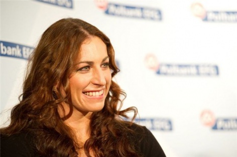 Justyna Kowalczyk: “Sometimes I can watch 22 guys kicking the ball”